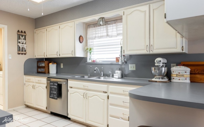 4718 Royal Oak Dr, San Angelo, TX 76904, 3 Habitaciones Habitaciones , ,2 BañosBaños,Residential,En Venta,4718 Royal Oak Dr,0,131697