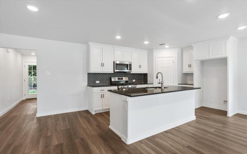 801 S Walnut Street, Sherman, TX 75090, 3 Bedrooms Bedrooms, ,2 BathroomsBathrooms,Residential,For Sale,801 S Walnut Street,20583163