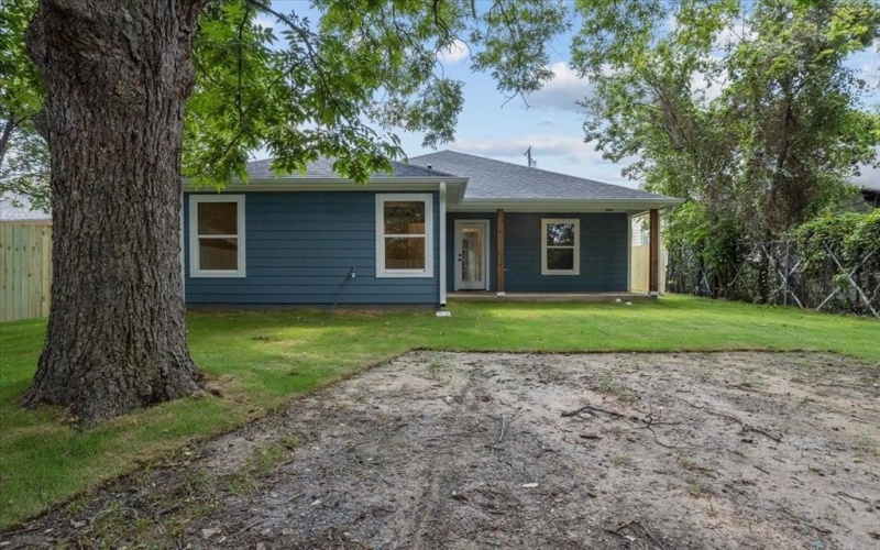 801 S Walnut Street, Sherman, TX 75090, 3 Bedrooms Bedrooms, ,2 BathroomsBathrooms,Residential,For Sale,801 S Walnut Street,20583163