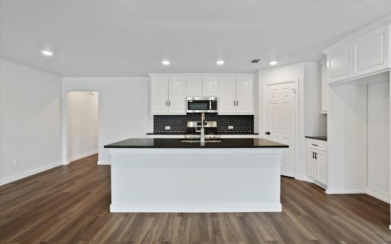 801 S Walnut Street, Sherman, TX 75090, 3 Bedrooms Bedrooms, ,2 BathroomsBathrooms,Residential,For Sale,801 S Walnut Street,20583163
