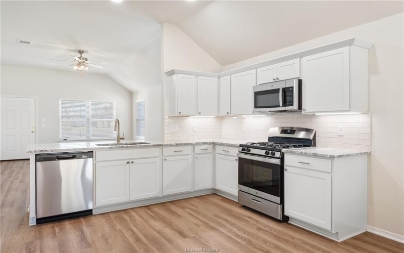 1236 High Street, Navasota, TX 77868, 3 Bedrooms Bedrooms, ,2 BathroomsBathrooms,Residential,For Sale,1236 High Street,0,26001866