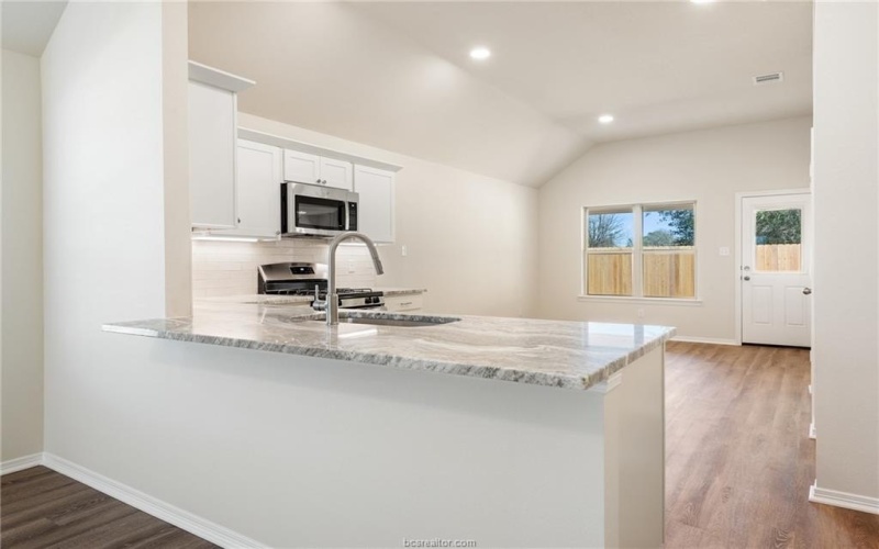 1236 High Street, Navasota, TX 77868, 3 Bedrooms Bedrooms, ,2 BathroomsBathrooms,Residential,For Sale,1236 High Street,0,26001866