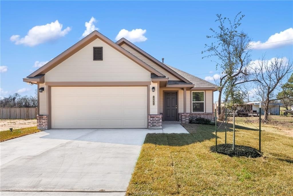 1231 High Street, Navasota, TX 77868, 3 Bedrooms Bedrooms, ,2 BathroomsBathrooms,Residential,For Sale,1231 High Street,0,26001867