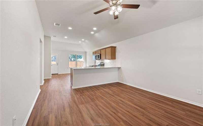 1231 High Street, Navasota, TX 77868, 3 Bedrooms Bedrooms, ,2 BathroomsBathrooms,Residential,For Sale,1231 High Street,0,26001867