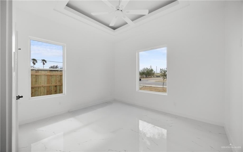 2800 N Alyna Avenue, Edinburg, TX 78541, 3 Bedrooms Bedrooms, ,2 BathroomsBathrooms,Residential,For Sale,2800 N Alyna Avenue,0,495226