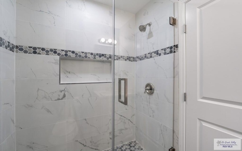 673 THORNTON LN, BROWNSVILLE, TX 78521, 3 Bedrooms Bedrooms, ,2 BathroomsBathrooms,Residential,For Sale,673 THORNTON LN,0,29772214