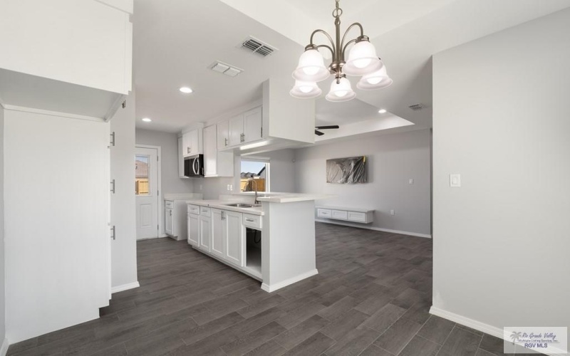 673 THORNTON LN, BROWNSVILLE, TX 78521, 3 Bedrooms Bedrooms, ,2 BathroomsBathrooms,Residential,For Sale,673 THORNTON LN,0,29772214