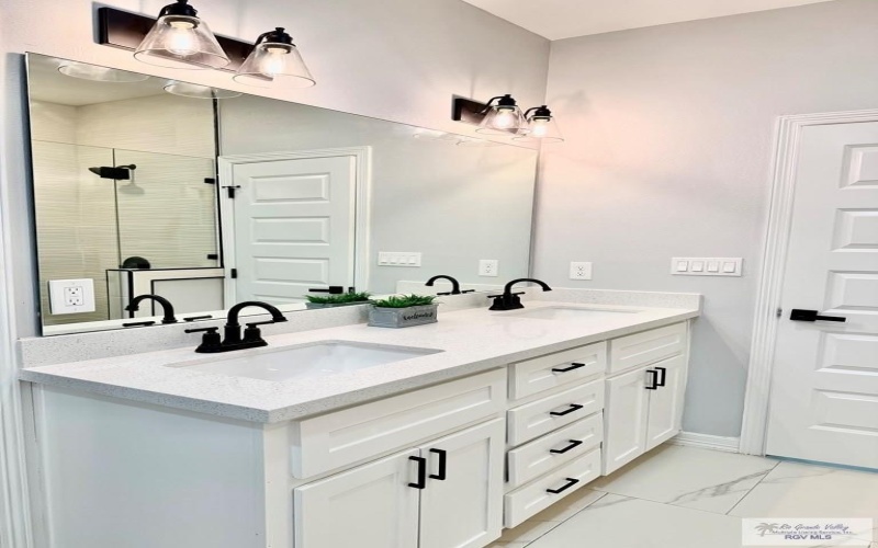 1220 BRIDLE WAY, SAN BENITO, TX 78586, 3 Bedrooms Bedrooms, ,2 BathroomsBathrooms,Residential,For Sale,1220 BRIDLE WAY,0,29772224