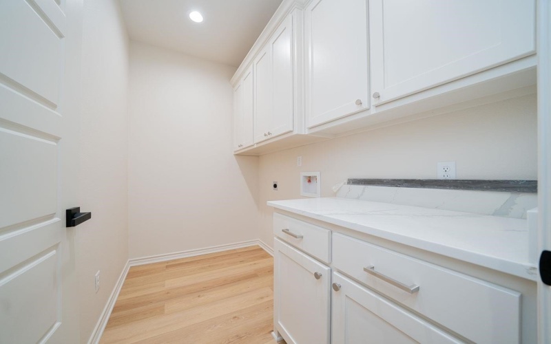 3809 Suren Way, Longview, TX 75605, 3 Bedrooms Bedrooms, ,2 BathroomsBathrooms,Residential,For Sale,3809 Suren Way,0,20261177