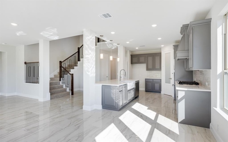 140 Rosewood Drive, Glenn Heights, TX 75154, 6 Bedrooms Bedrooms, ,6 BathroomsBathrooms,Residential,For Sale,140 Rosewood Drive,0,21031432