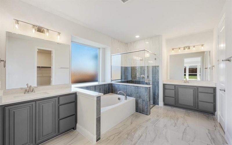 140 Rosewood Drive, Glenn Heights, TX 75154, 6 Bedrooms Bedrooms, ,6 BathroomsBathrooms,Residential,For Sale,140 Rosewood Drive,0,21031432