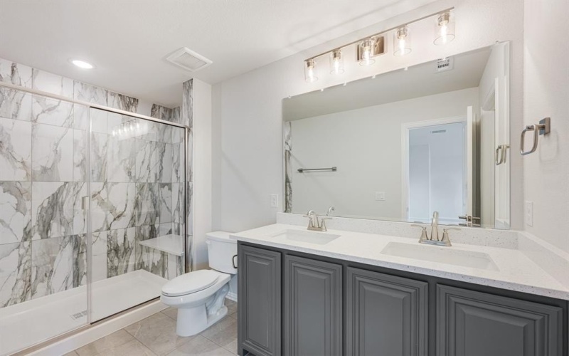 140 Rosewood Drive, Glenn Heights, TX 75154, 6 Bedrooms Bedrooms, ,6 BathroomsBathrooms,Residential,For Sale,140 Rosewood Drive,0,21031432