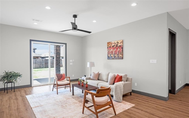 531 Overlook Drive, Royse City, TX 75189, 3 Bedrooms Bedrooms, ,2 BathroomsBathrooms,Residential,For Sale,531 Overlook Drive,0,21183181