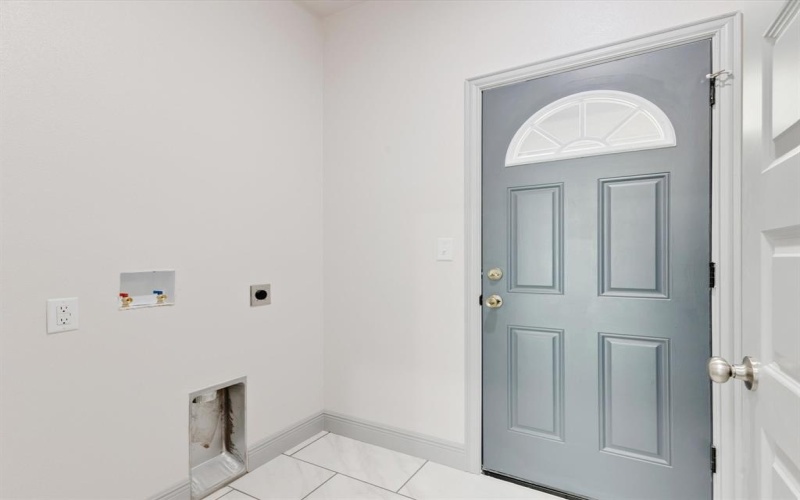 6110 Tejas Drive, Mabank, TX 75156, 3 Bedrooms Bedrooms, ,2 BathroomsBathrooms,Residential,For Sale,6110 Tejas Drive,0,21183254