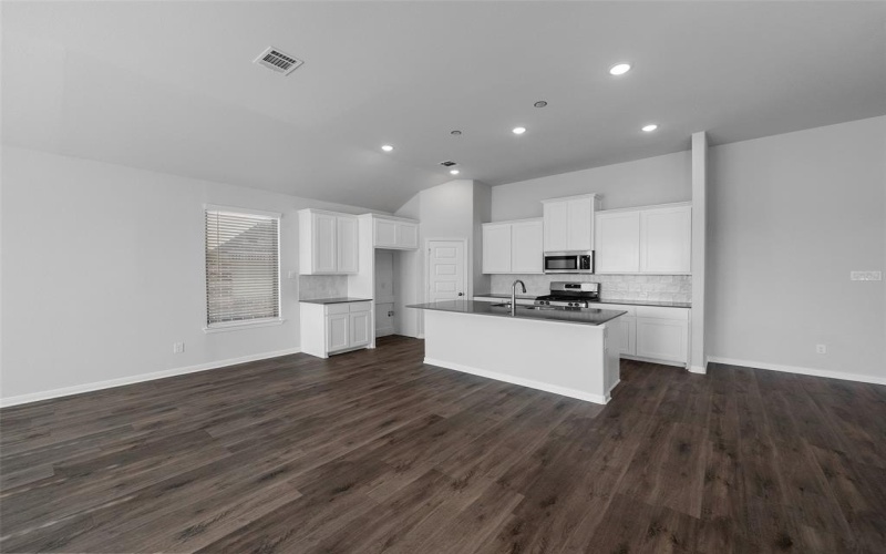 607 Metallic Tree Lane, Van Alstyne, TX 75495, 4 Habitaciones Habitaciones , ,3 BañosBaños,Residential,En Venta,607 Metallic Tree Lane,20583838