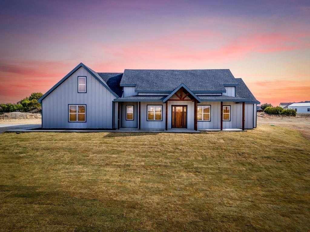 1110 County Road 2004, Glen Rose, TX 76043, 4 Bedrooms Bedrooms, ,3 BathroomsBathrooms,Residential,For Sale,1110 County Road 2004,0,21183639