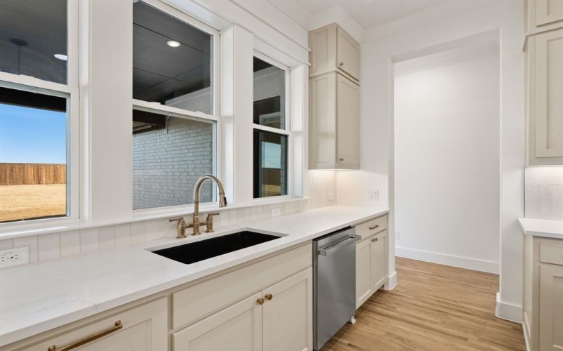 400 Broadmoor Drive, Haslet, TX 76052, 4 Bedrooms Bedrooms, ,3 BathroomsBathrooms,Residential,For Sale,400 Broadmoor Drive,0,21183781