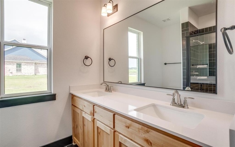 177 Aiden Drive, Waxahachie, TX 75165, 4 Bedrooms Bedrooms, ,2 BathroomsBathrooms,Residential,For Sale,177 Aiden Drive,20584289