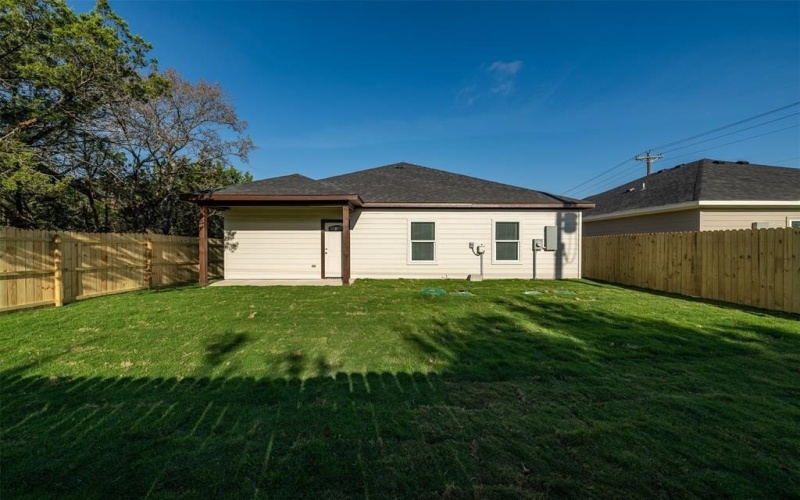 2803 Beechwood Street, Granbury, TX 76048, 3 Bedrooms Bedrooms, ,2 BathroomsBathrooms,Residential,For Sale,2803 Beechwood Street,0,21183977