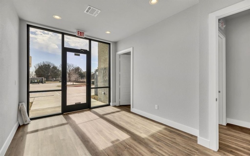 1701 Fountainview Drive, Mansfield, TX 76063, ,Commercial Sale,For Sale,1701 Fountainview Drive,0,21184143