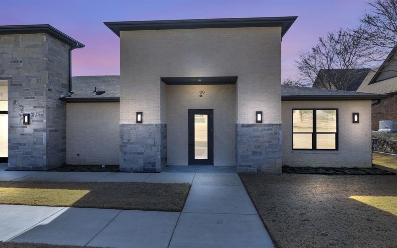 1701 Fountainview Drive, Mansfield, TX 76063, ,Commercial Sale,For Sale,1701 Fountainview Drive,0,21184143