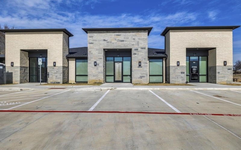 1701 Fountainview Drive, Mansfield, TX 76063, ,Commercial Sale,For Sale,1701 Fountainview Drive,0,21184143