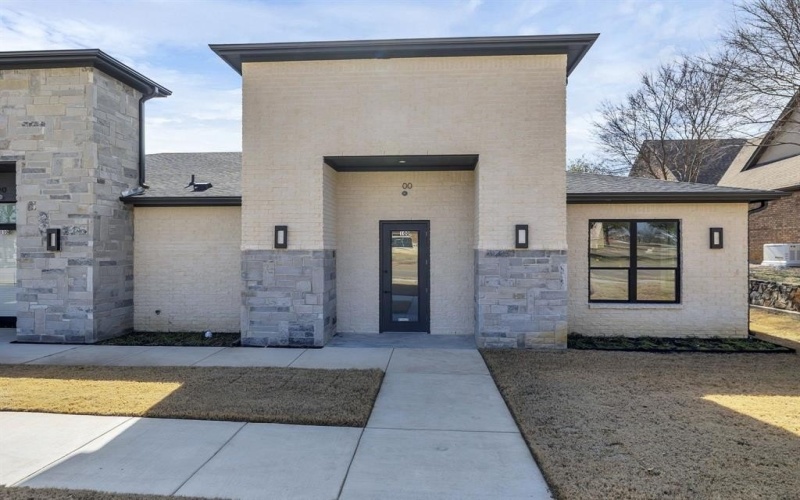 1701 Fountainview Drive, Mansfield, TX 76063, ,Commercial Sale,For Sale,1701 Fountainview Drive,0,21184143