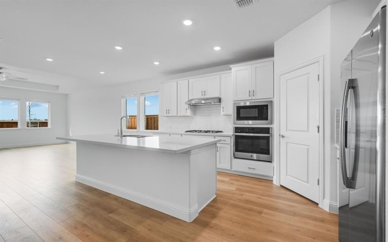 15041 Hierba Mora Drive, Fort Worth, TX 76052, 5 Bedrooms Bedrooms, ,3 BathroomsBathrooms,Residential,For Sale,15041 Hierba Mora Drive,0,21184182