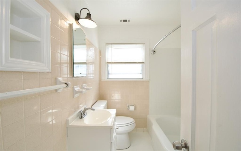 1224 ASHLEMAN Street, Bellmead, TX 76705, 2 Bedrooms Bedrooms, ,1 BathroomBathrooms,Residential,For Sale,1224 ASHLEMAN Street,0,21176799