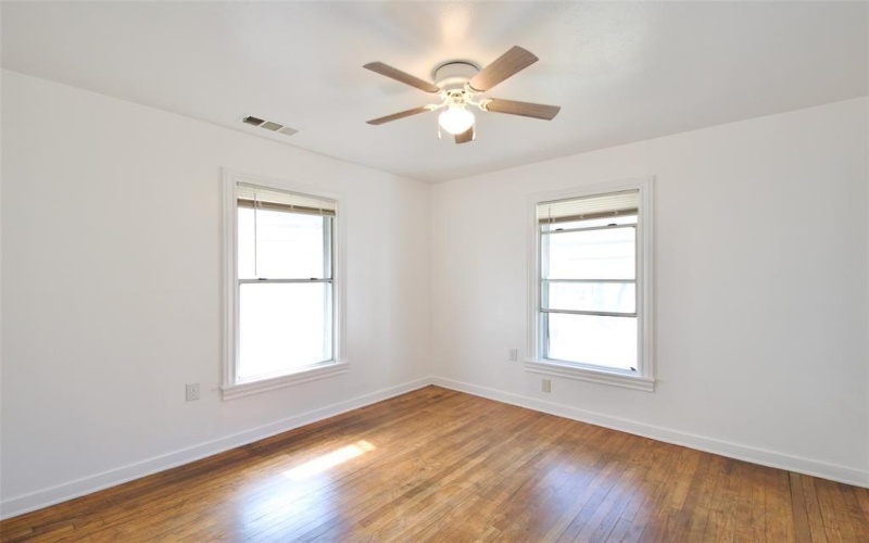 1224 ASHLEMAN Street, Bellmead, TX 76705, 2 Bedrooms Bedrooms, ,1 BathroomBathrooms,Residential,For Sale,1224 ASHLEMAN Street,0,21176799