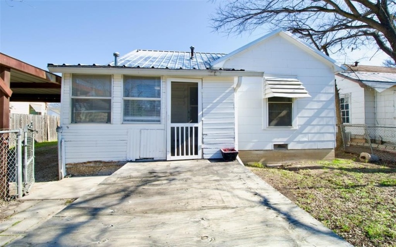 1224 ASHLEMAN Street, Bellmead, TX 76705, 2 Bedrooms Bedrooms, ,1 BathroomBathrooms,Residential,For Sale,1224 ASHLEMAN Street,0,21176799