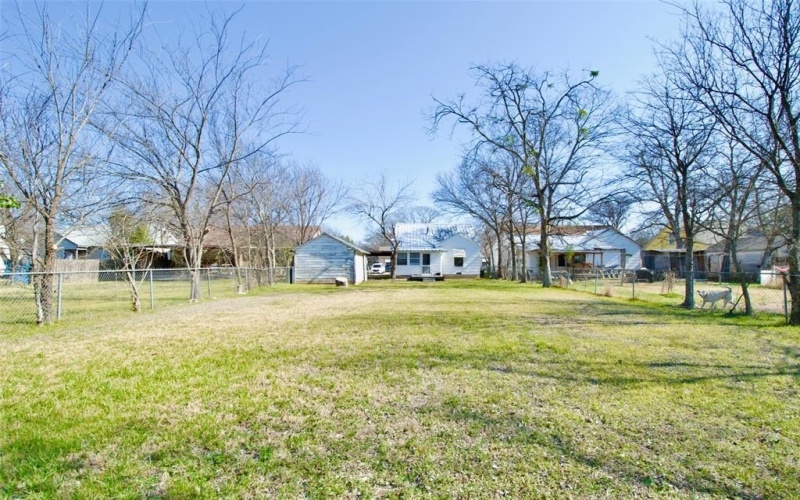1224 ASHLEMAN Street, Bellmead, TX 76705, 2 Bedrooms Bedrooms, ,1 BathroomBathrooms,Residential,For Sale,1224 ASHLEMAN Street,0,21176799