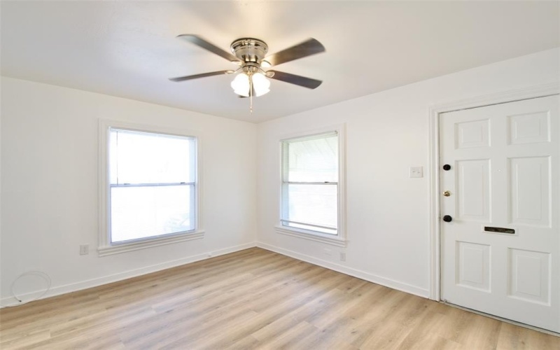 1224 ASHLEMAN Street, Bellmead, TX 76705, 2 Bedrooms Bedrooms, ,1 BathroomBathrooms,Residential,For Sale,1224 ASHLEMAN Street,0,21176799