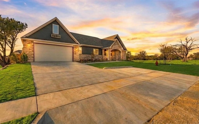 109 Vista Ridge Street, Glen Rose, TX 76043, 3 Habitaciones Habitaciones , ,2 BañosBaños,Residential,En Venta,109 Vista Ridge Street,0,21181193