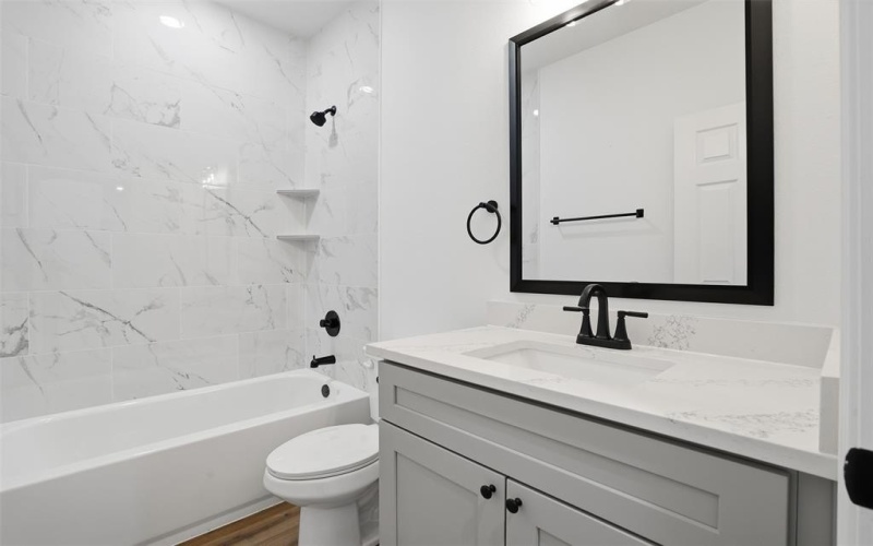 4300 Lucero Drive, Granbury, TX 76048, 3 Bedrooms Bedrooms, ,2 BathroomsBathrooms,Residential,For Sale,4300 Lucero Drive,0,21181358