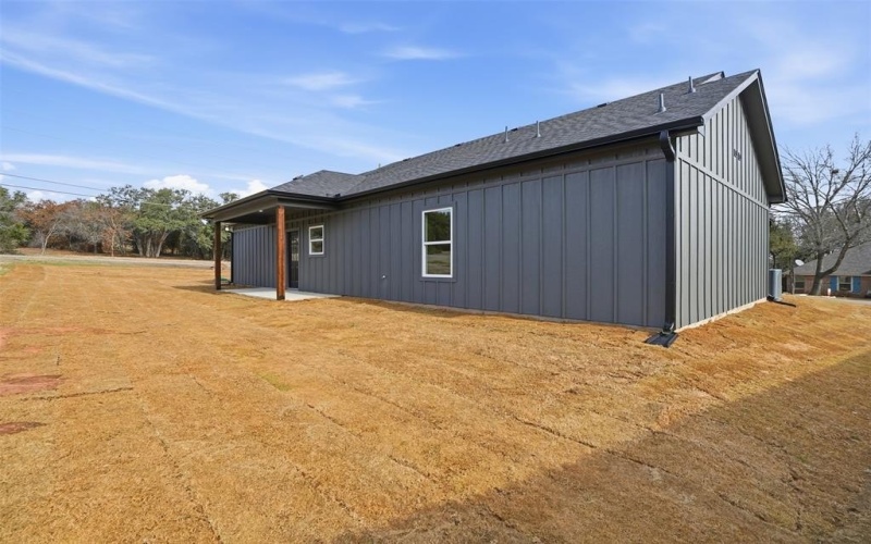 4300 Lucero Drive, Granbury, TX 76048, 3 Bedrooms Bedrooms, ,2 BathroomsBathrooms,Residential,For Sale,4300 Lucero Drive,0,21181358