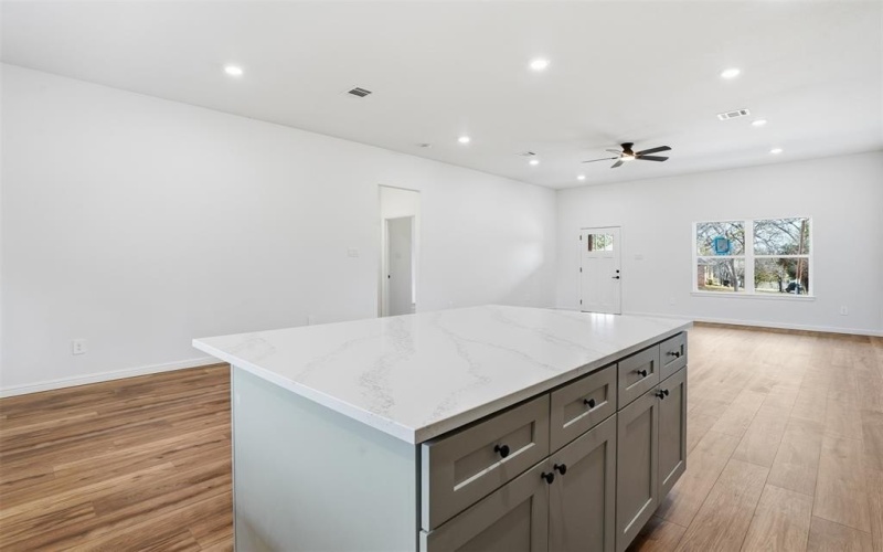 4300 Lucero Drive, Granbury, TX 76048, 3 Bedrooms Bedrooms, ,2 BathroomsBathrooms,Residential,For Sale,4300 Lucero Drive,0,21181358