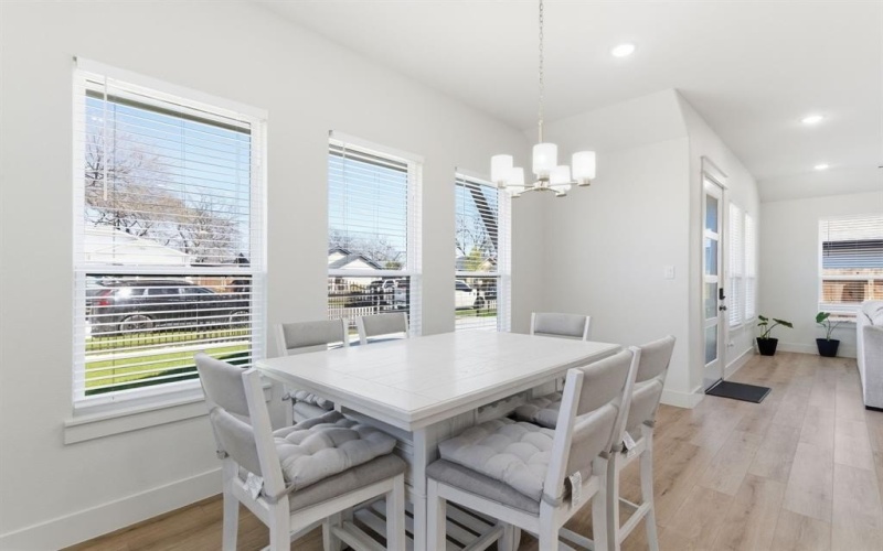 3612 Avenue J, Fort Worth, TX 76105, 4 Habitaciones Habitaciones , ,2 BañosBaños,Residential,En Venta,3612 Avenue J,0,21182069