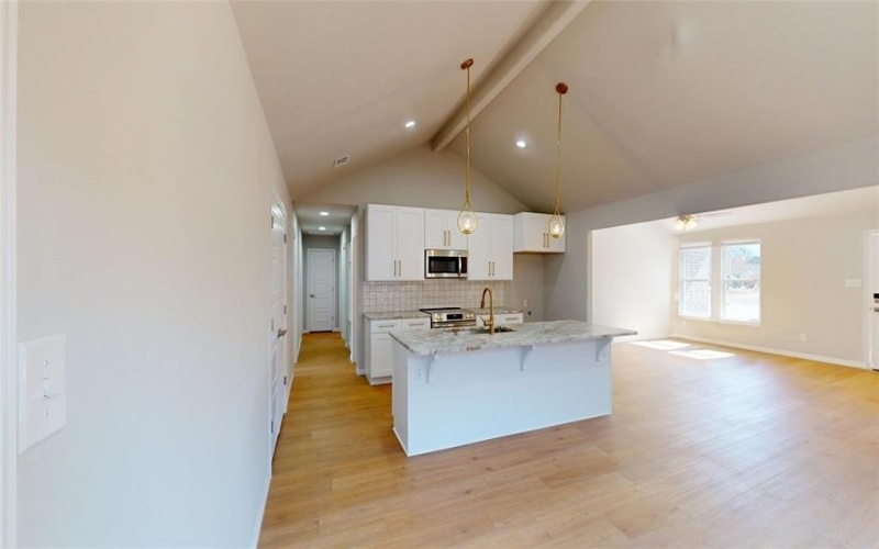 707 Cedar Street, Cleburne, TX 76031, 3 Habitaciones Habitaciones , ,2 BañosBaños,Residential,En Venta,707 Cedar Street,0,21182464