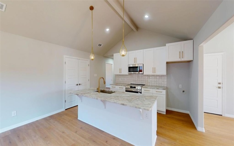 707 Cedar Street, Cleburne, TX 76031, 3 Habitaciones Habitaciones , ,2 BañosBaños,Residential,En Venta,707 Cedar Street,0,21182464