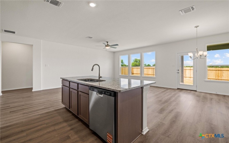 722 Ryan Street, Belton, TX 76513, 4 Habitaciones Habitaciones , ,3 BañosBaños,Residential,En Venta,722 Ryan Street,0,565112