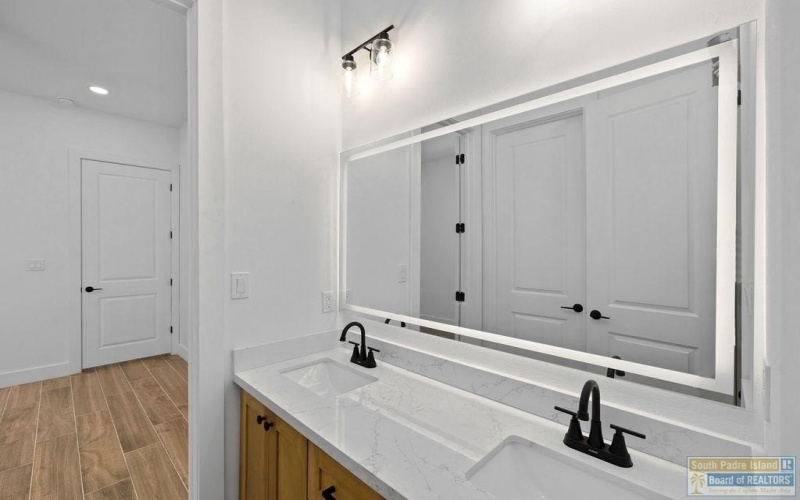 626 Yturria St., Port Isabel, TX 78578, 3 Bedrooms Bedrooms, ,2 BathroomsBathrooms,Residential,For Sale,626 Yturria St.,0,104890