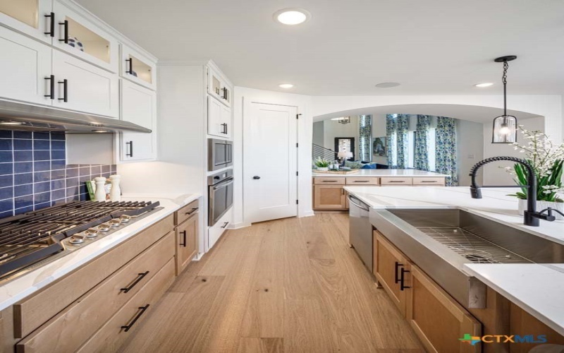 105 Lake Como Point, New Braunfels, TX 78130, 4 Bedrooms Bedrooms, ,3 BathroomsBathrooms,Residential,For Sale,105 Lake Como Point,0,604823