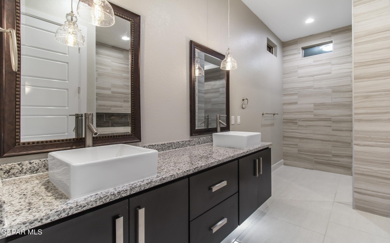 12407 Amesbury, El Paso, TX 79938, 4 Habitaciones Habitaciones , ,2 BañosBaños,Residential,En Venta,12407 Amesbury,0,938494