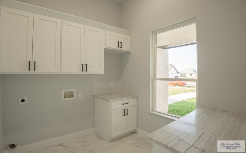 9713 HEIGHTS S, HARLINGEN, TX 78550, 4 Bedrooms Bedrooms, ,2 BathroomsBathrooms,Residential,For Sale,9713 HEIGHTS S,0,29772237