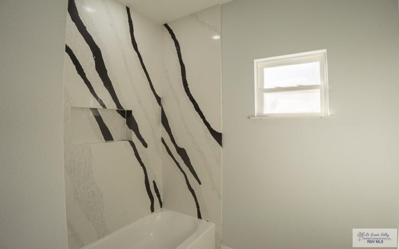 9713 HEIGHTS S, HARLINGEN, TX 78550, 4 Bedrooms Bedrooms, ,2 BathroomsBathrooms,Residential,For Sale,9713 HEIGHTS S,0,29772237