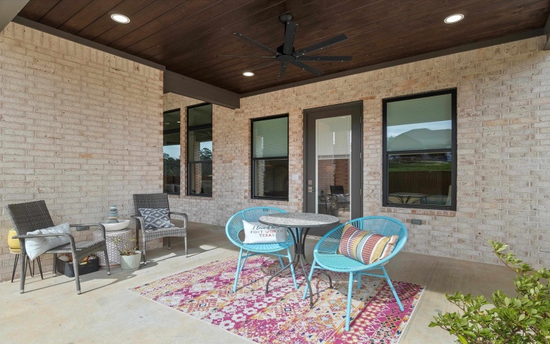 205 Shortleaf Lane, Longview, TX 75605, 4 Bedrooms Bedrooms, ,3 BathroomsBathrooms,Residential,For Sale,205 Shortleaf Lane,0,20261190