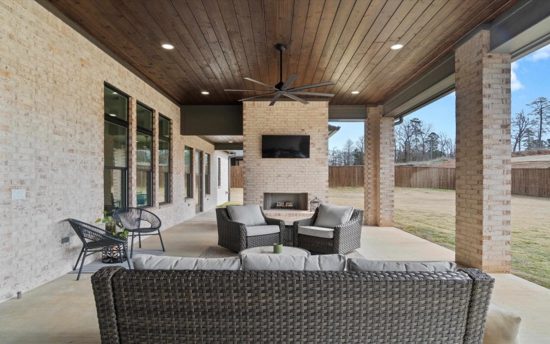 205 Shortleaf Lane, Longview, TX 75605, 4 Bedrooms Bedrooms, ,3 BathroomsBathrooms,Residential,For Sale,205 Shortleaf Lane,0,20261190