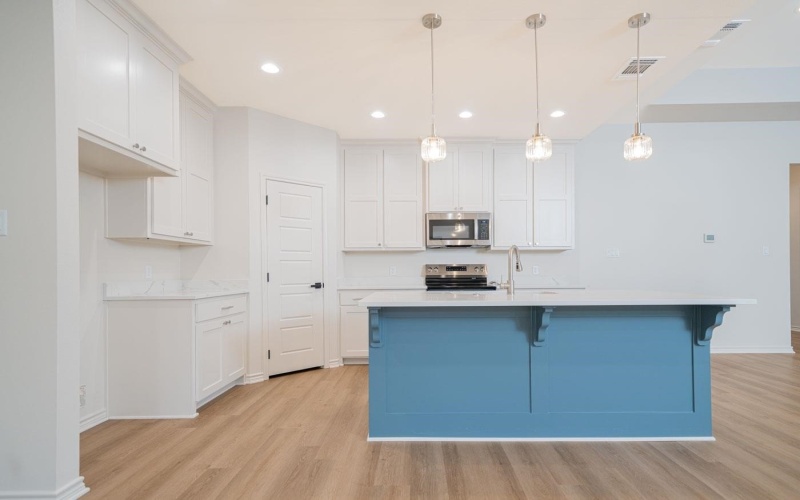 3810 Suren Way, Longview, TX 75605, 3 Bedrooms Bedrooms, ,2 BathroomsBathrooms,Residential,For Sale,3810 Suren Way,0,20261197