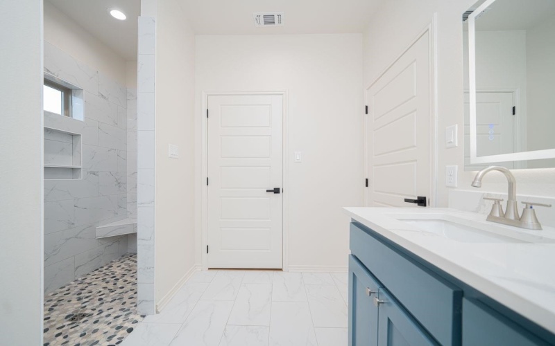 3810 Suren Way, Longview, TX 75605, 3 Bedrooms Bedrooms, ,2 BathroomsBathrooms,Residential,For Sale,3810 Suren Way,0,20261197